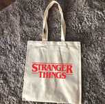 Torba bawełniana Stranger Things netflix Millie Bobby Brown serial st