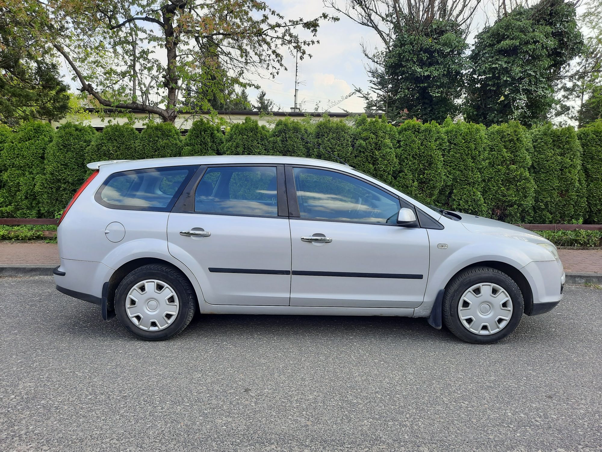 Ford Focus 1.6 Ben SAL PL Sony Klima Grzana szyba