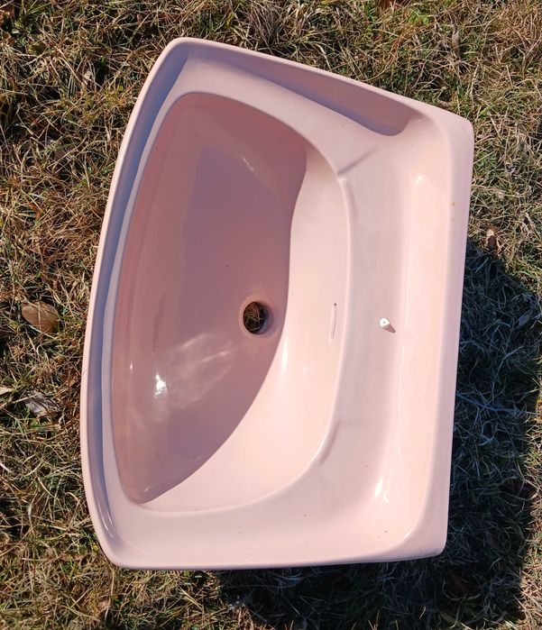 Умивальники  керамічні. Словенія. (2шт) + крвплення.  Стан: як нові!