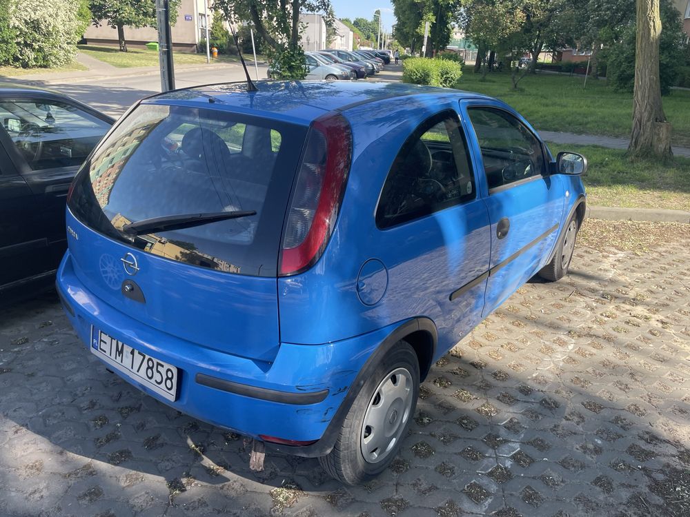 Opel corsa C 1.0