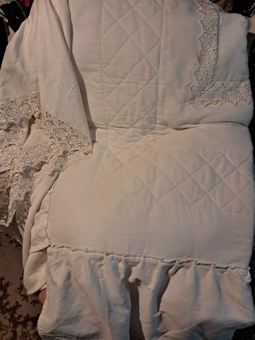 Vendo adredon de cama de casal com pelo de ovelha