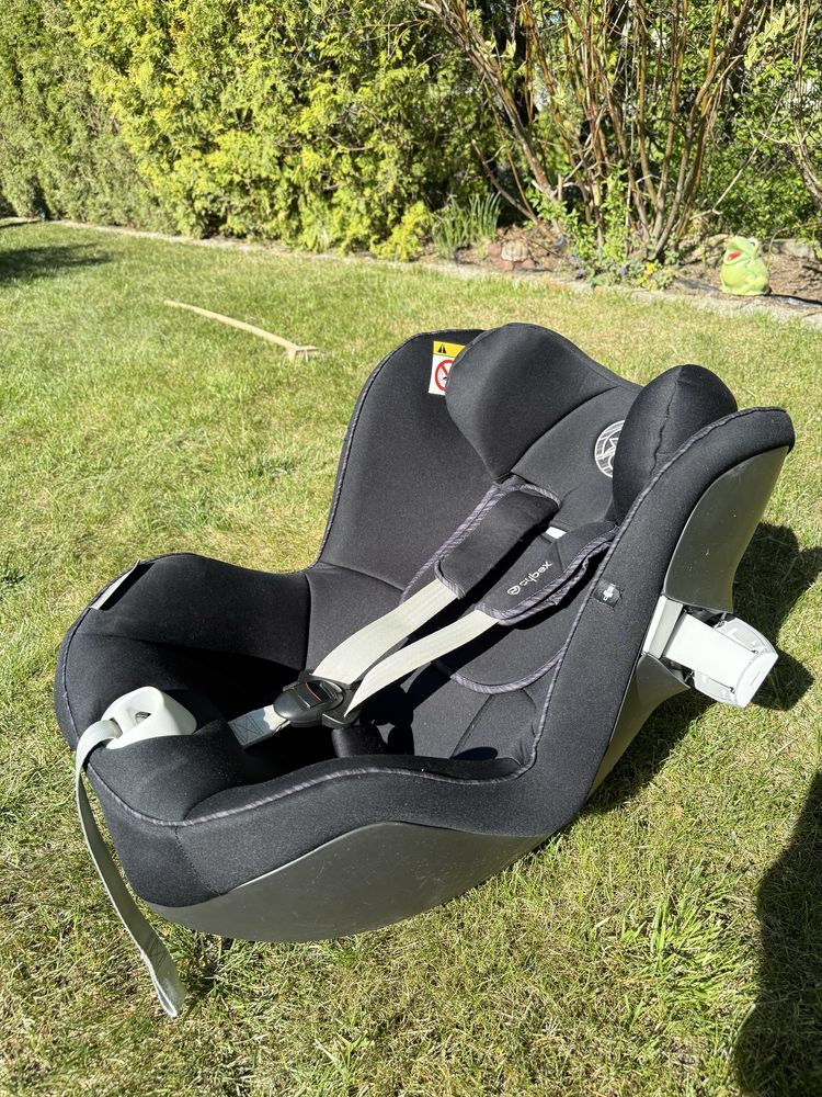 Fotelik Cybex Sirona M2 i-Size + baza M – stan dobry, po 1 dziecku