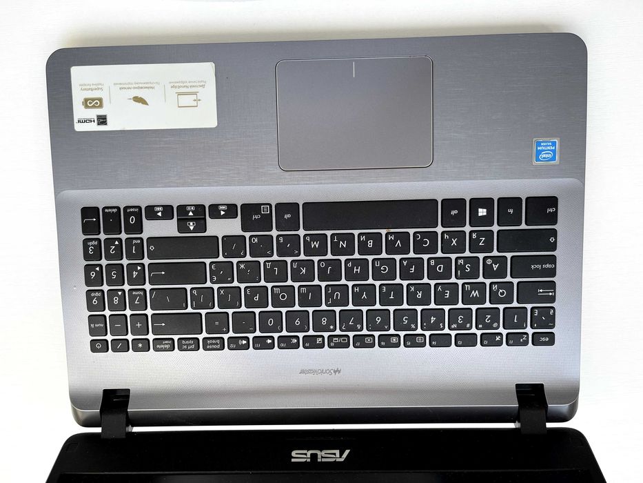 Ноутбук Asus X507M