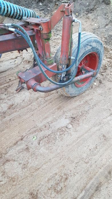 Pług Kyllingstad Brix półzawieszany na części