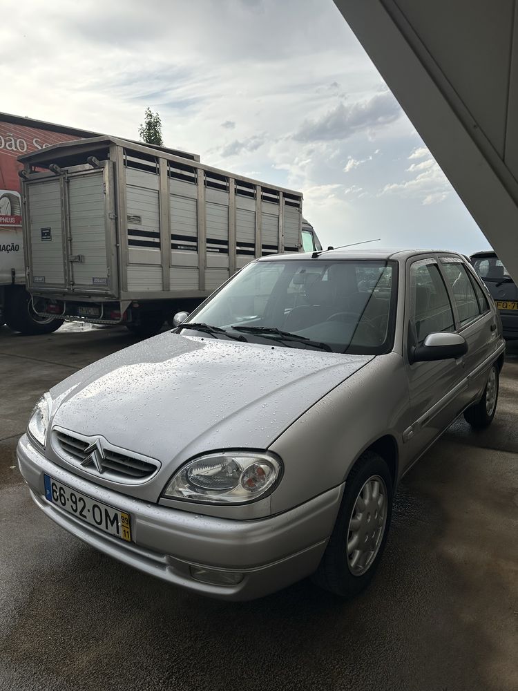 Citroen saxo 1.100 / ACEITO TROCA POR DT