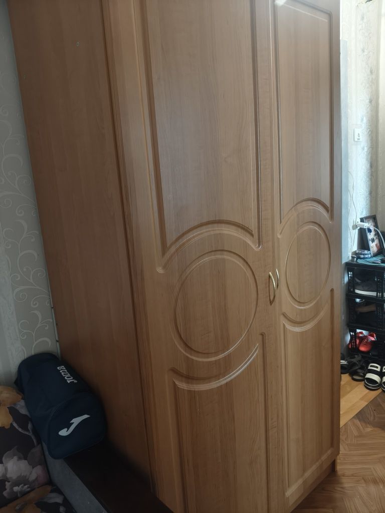 Продаю шафу в гарному стані