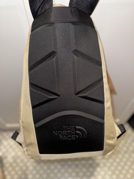 Plecak the north face piaskowy 32 litry nowy z metkami
