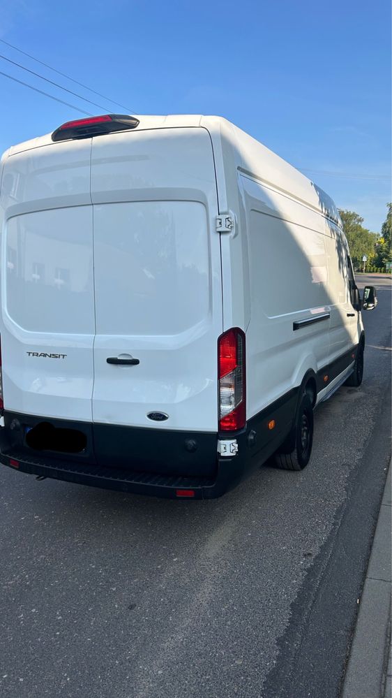 Wynajem Busa Ford Transit