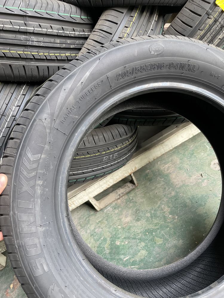 гума резина шини 205/55 R16 Sonix passat golf oktavia opel renaul kia