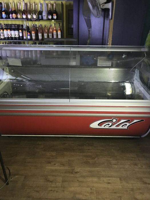 Холодильна вітрина Gold.2 м, Польща