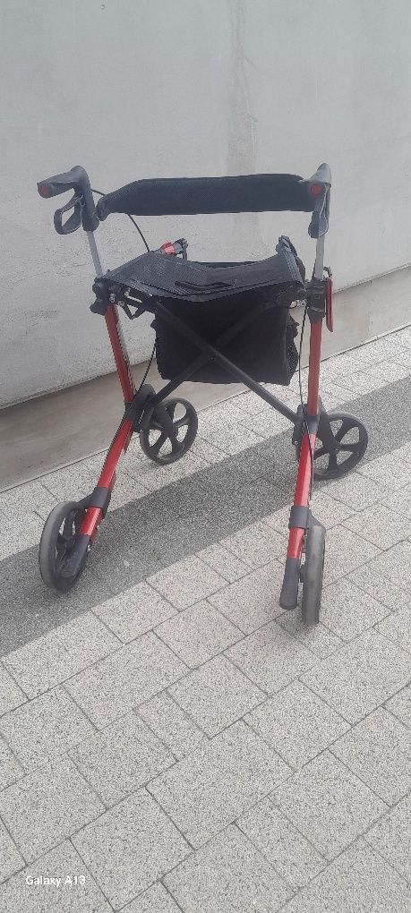 Chodzik rehabilitacyjny Rolator