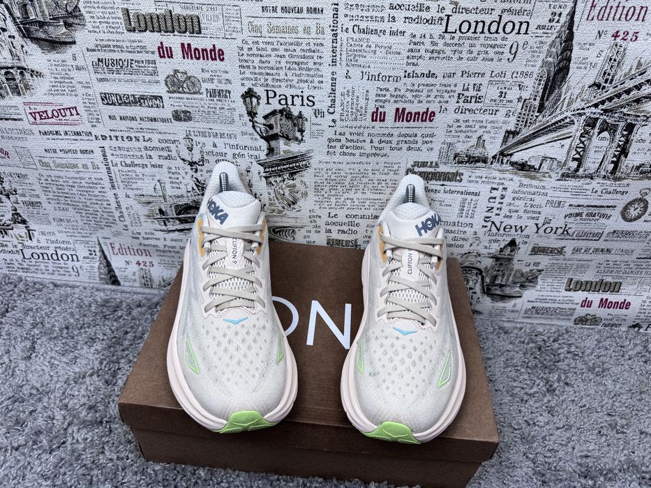 Оригінал ! Кросівки Hoka One One Clifton 9 Розмір 40