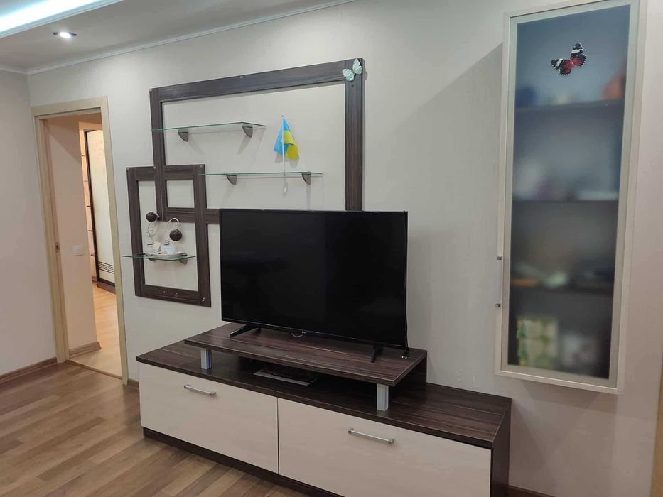 Оренда 3к кв-ри з ремонтом,м.Почайна–15 хв.пішки,Куренівський парк