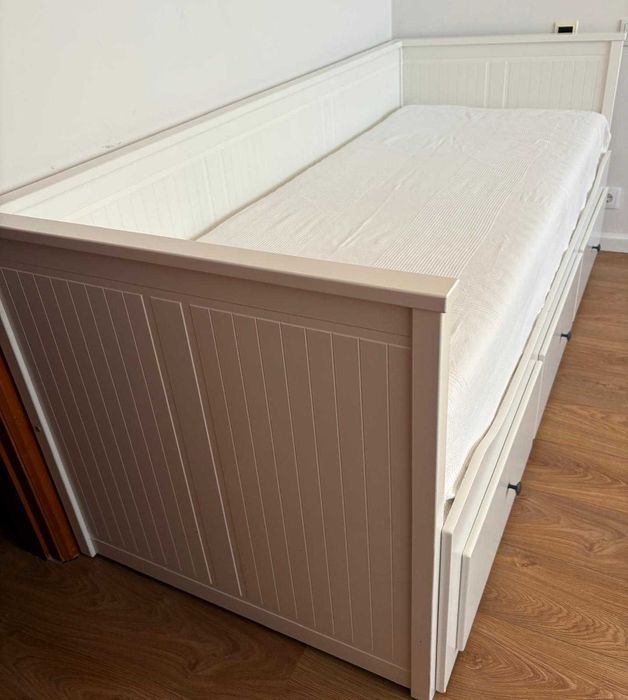 Cama IKEA Hemnes extensível C/ colchão