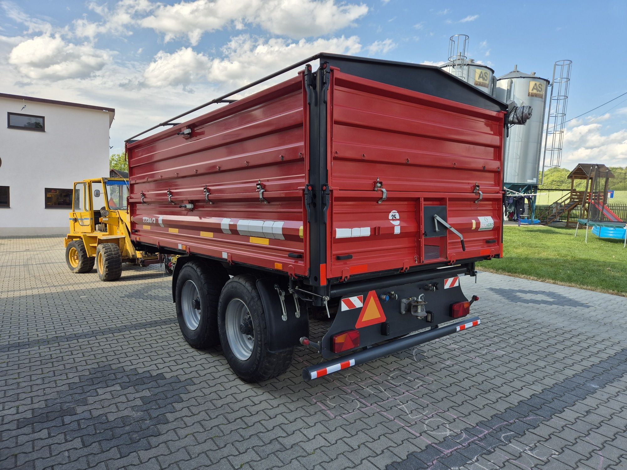 Przyczepa Tandem Metalfach T730/3 12 ton