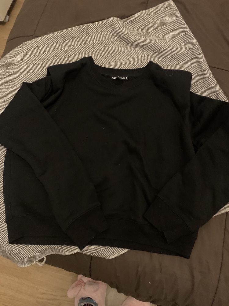 Sweater preta Zara