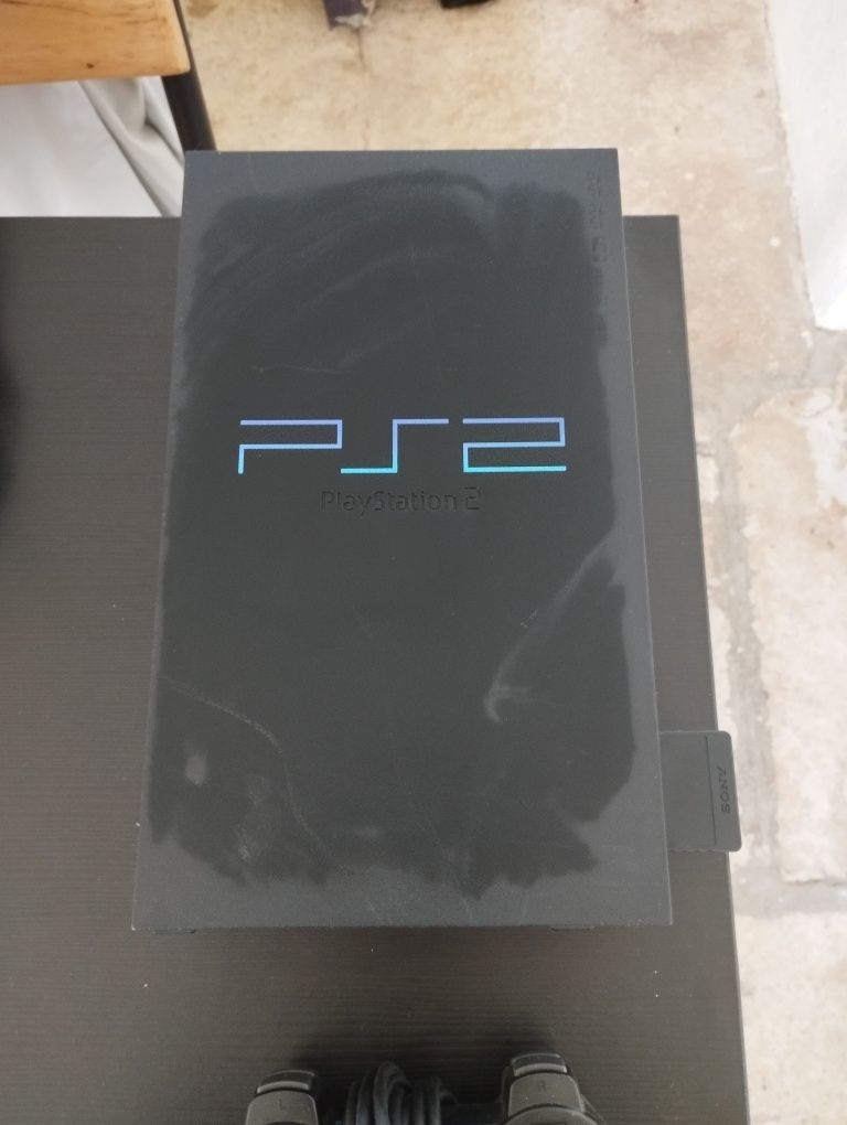 PlayStation 2 com cartão de memória