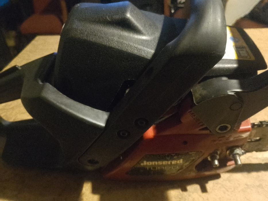 Piła spalinowa Jonsered CS2137