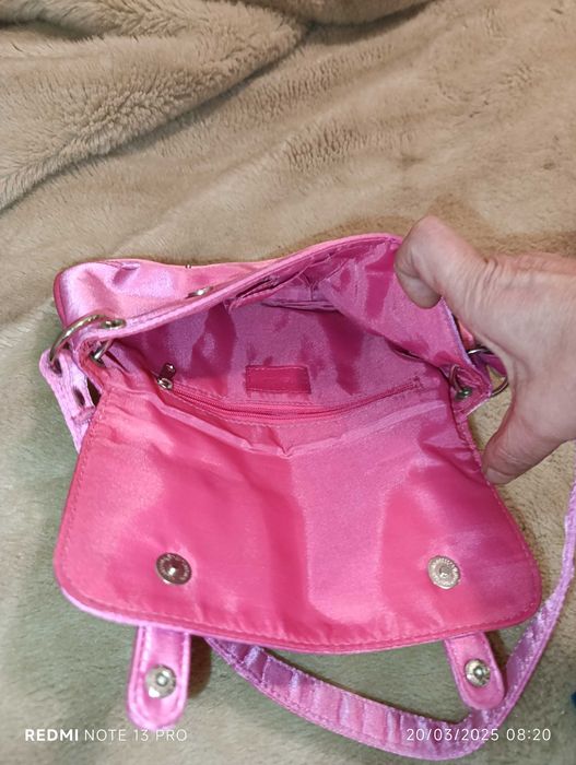 Carteira / Pouchete, Rosa, 2 bolsos internos sendo 1 com fecho - Biju