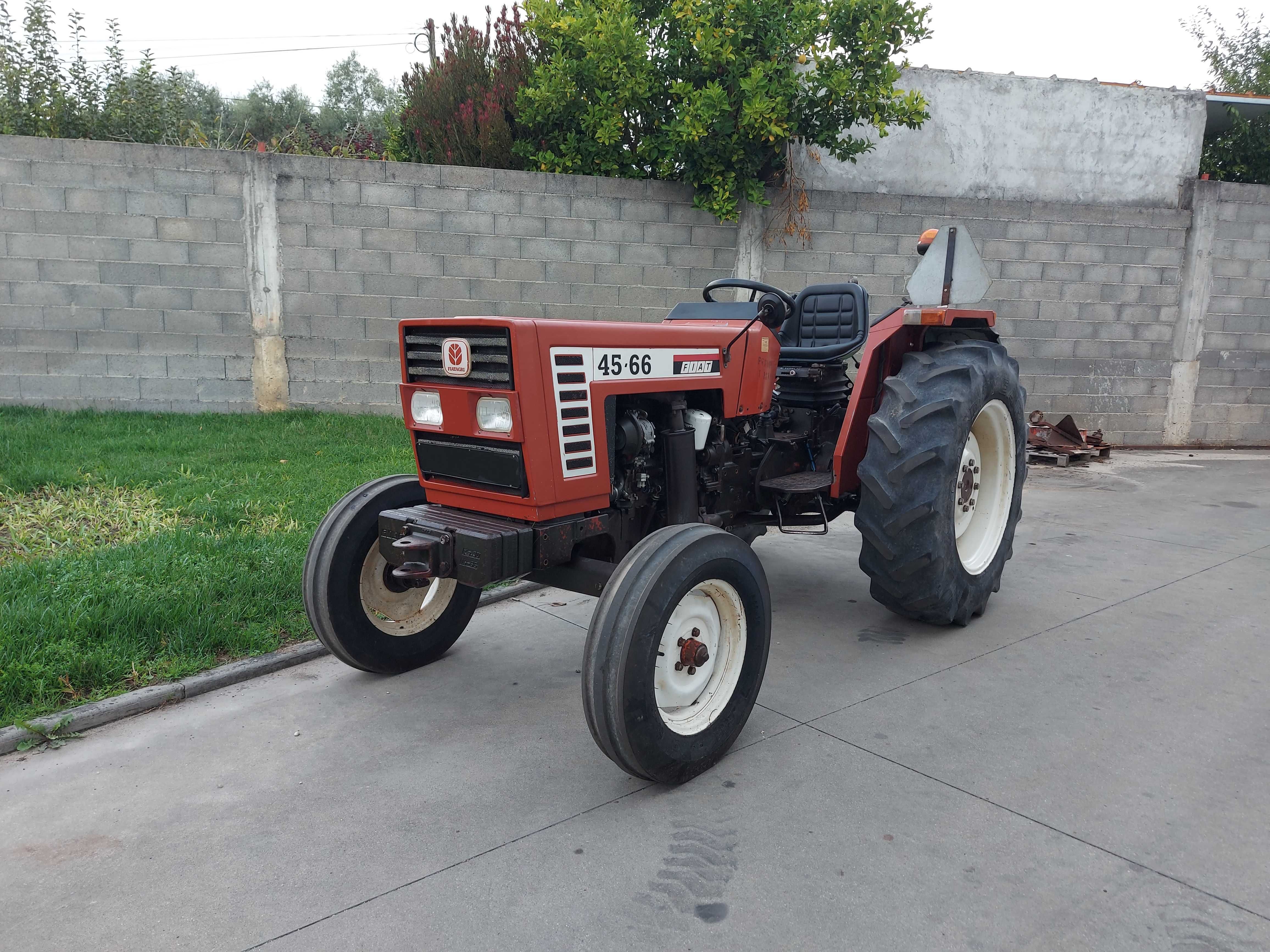 Trator Fiat 45-66
