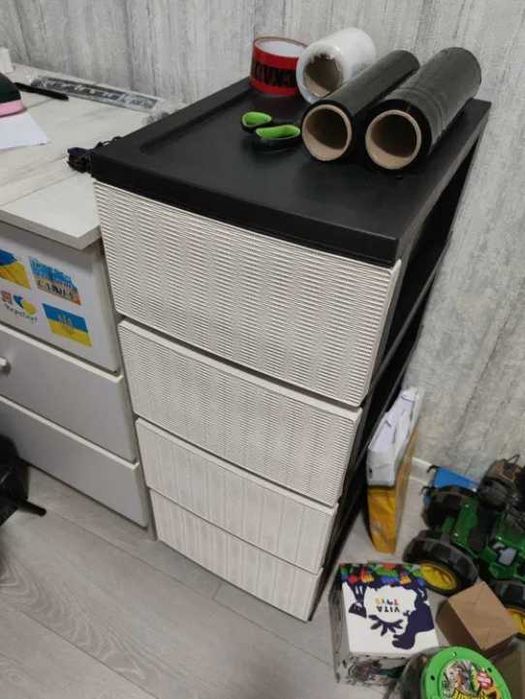 Комод пластиковий шухляди для речей тумбочка полиця органайзер стелаж