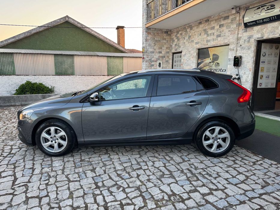 Volvo V40 Cross Country 1.6 D2 Momentum