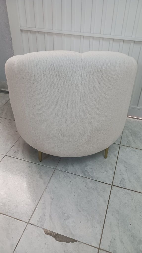 Cadeirão Oval novo