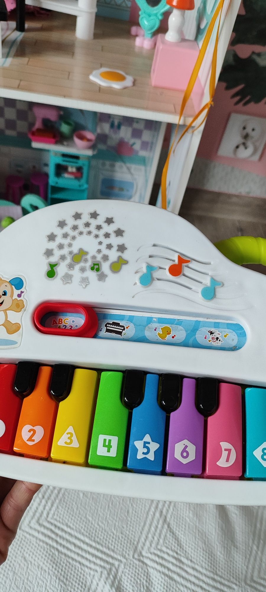 Pianino Fisher Price, zabawka niemowlęca