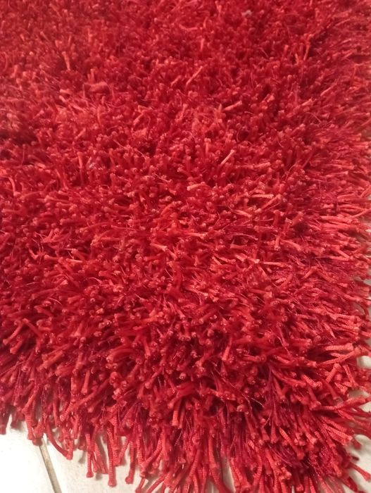 Carpete vermelha 300cm x 200 cm * otimo estado*