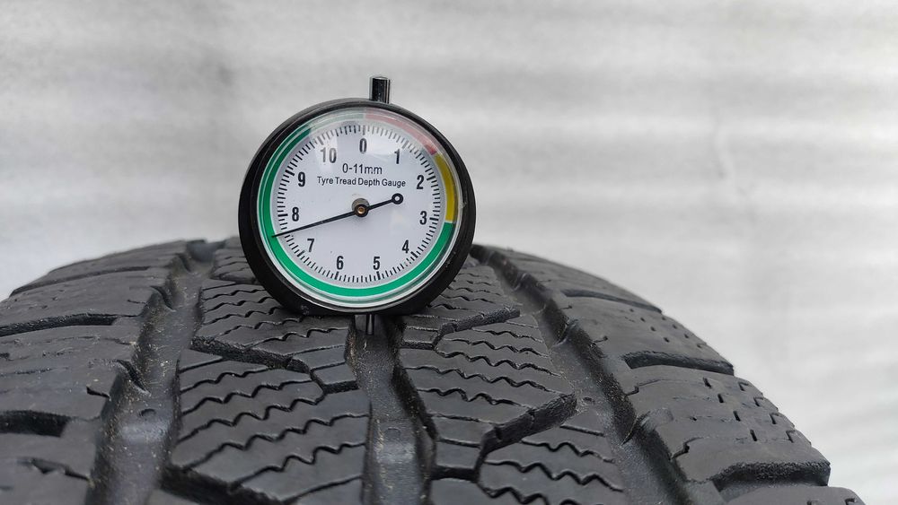 Opona Zimowa 215/60/17C Continental VanContactWinter 7,5mm 2023r