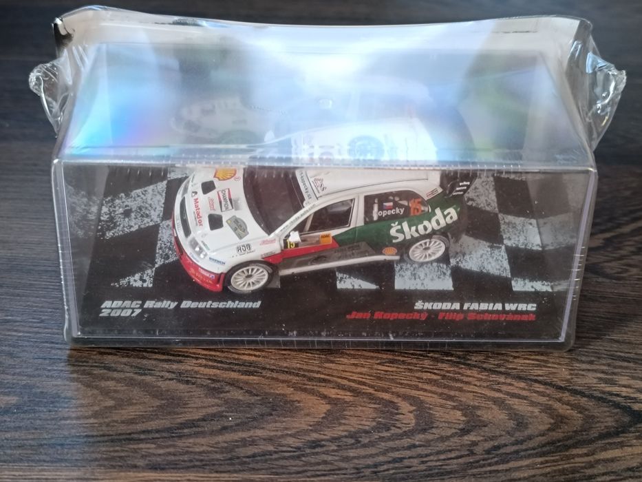 Skoda Fabia wrc rally cars