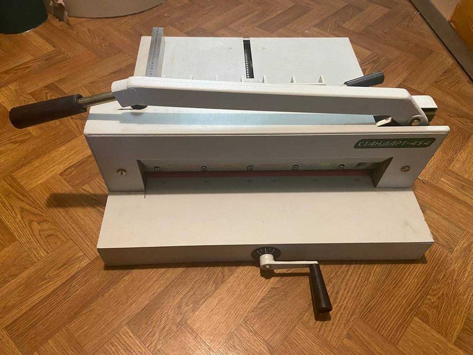 Гільйотина механічна "Стандарт-454"