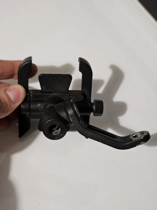 Тримач металевий для телефону