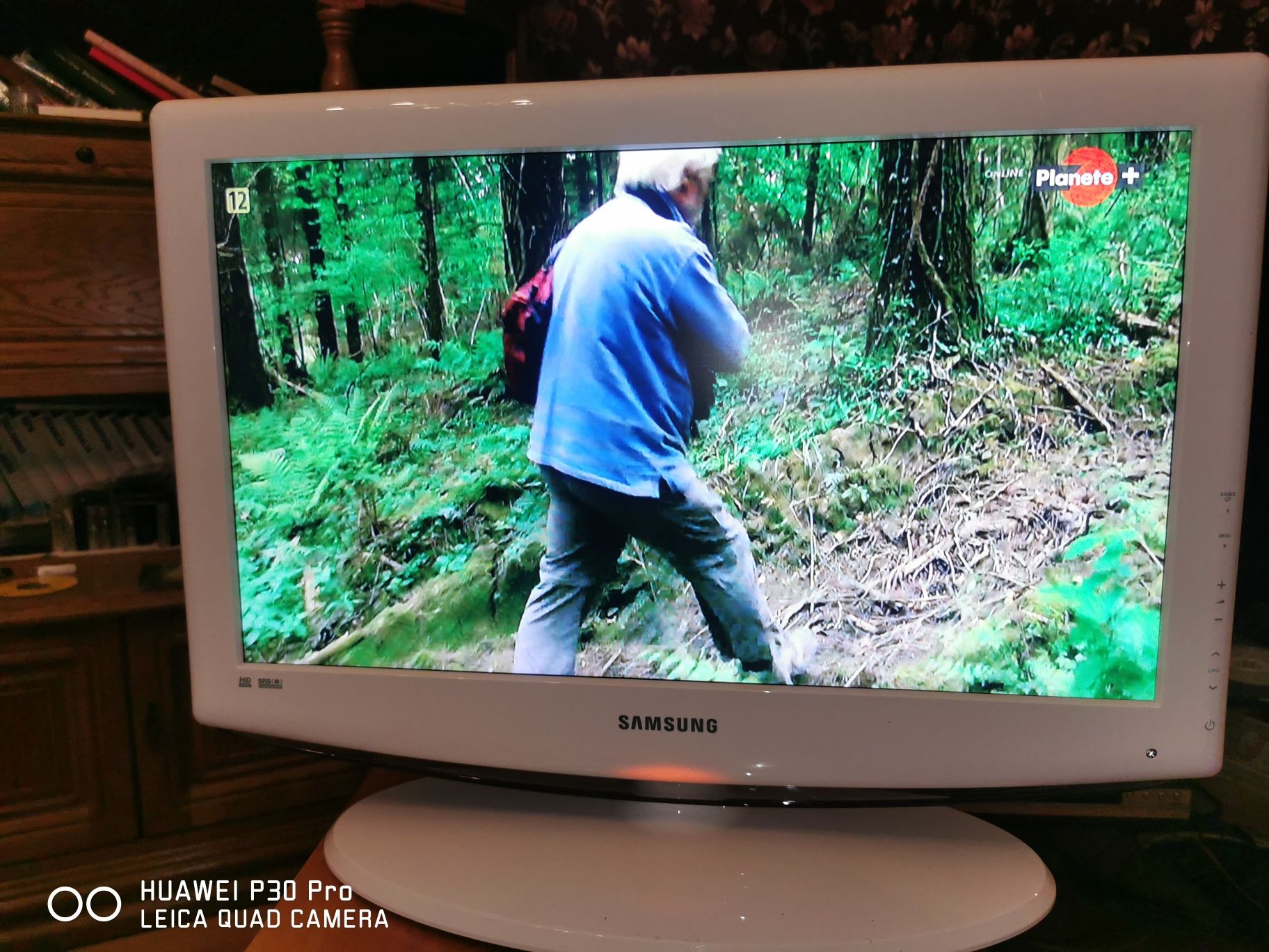 Piękny biały telewizor LCD SAMSUNG LE23R81 oryg. pilot gwarancja