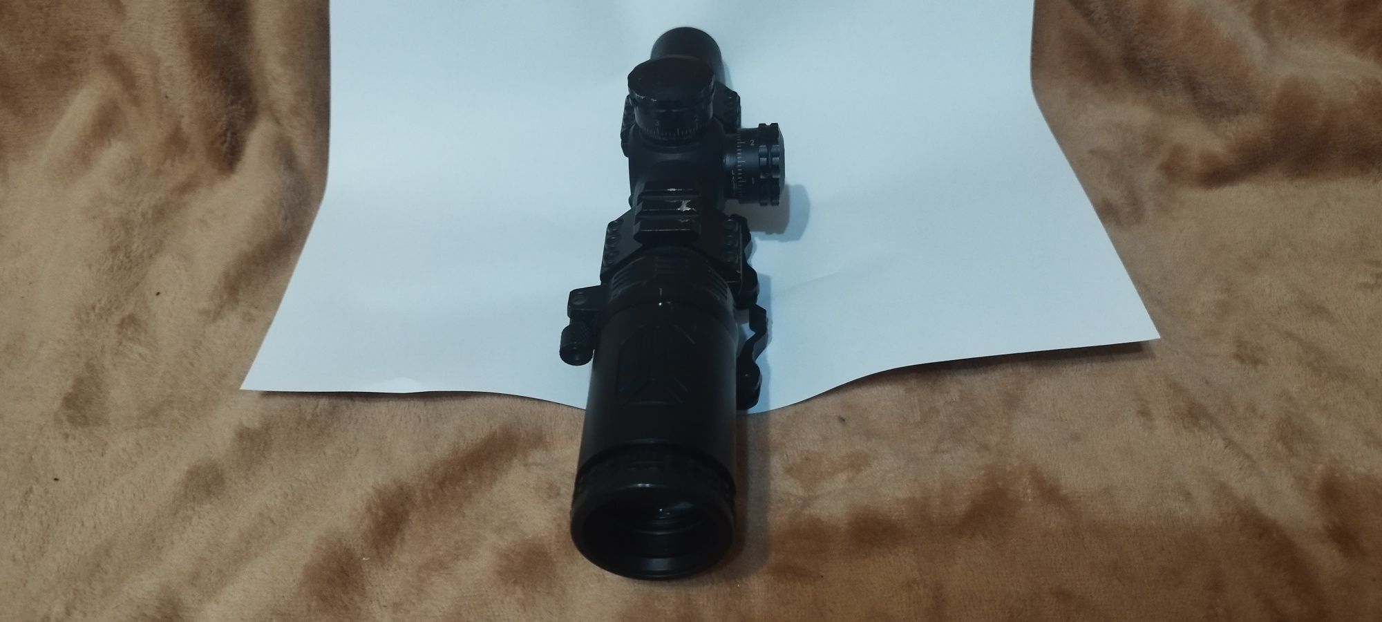 Оптичний приціл bushnell , кратність 1-4 з моноблоком швидкозйомний.