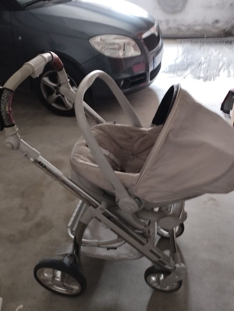 Carrinho de bebé