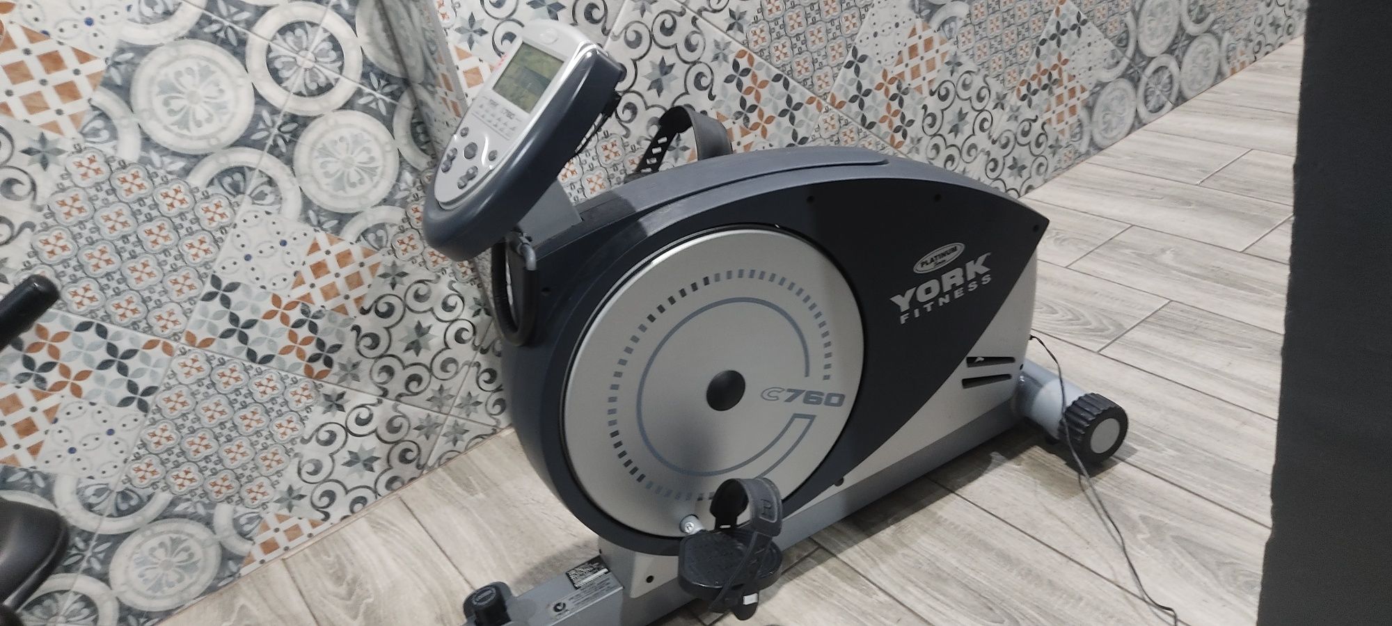 Rower stacjonarny poziomy York C760