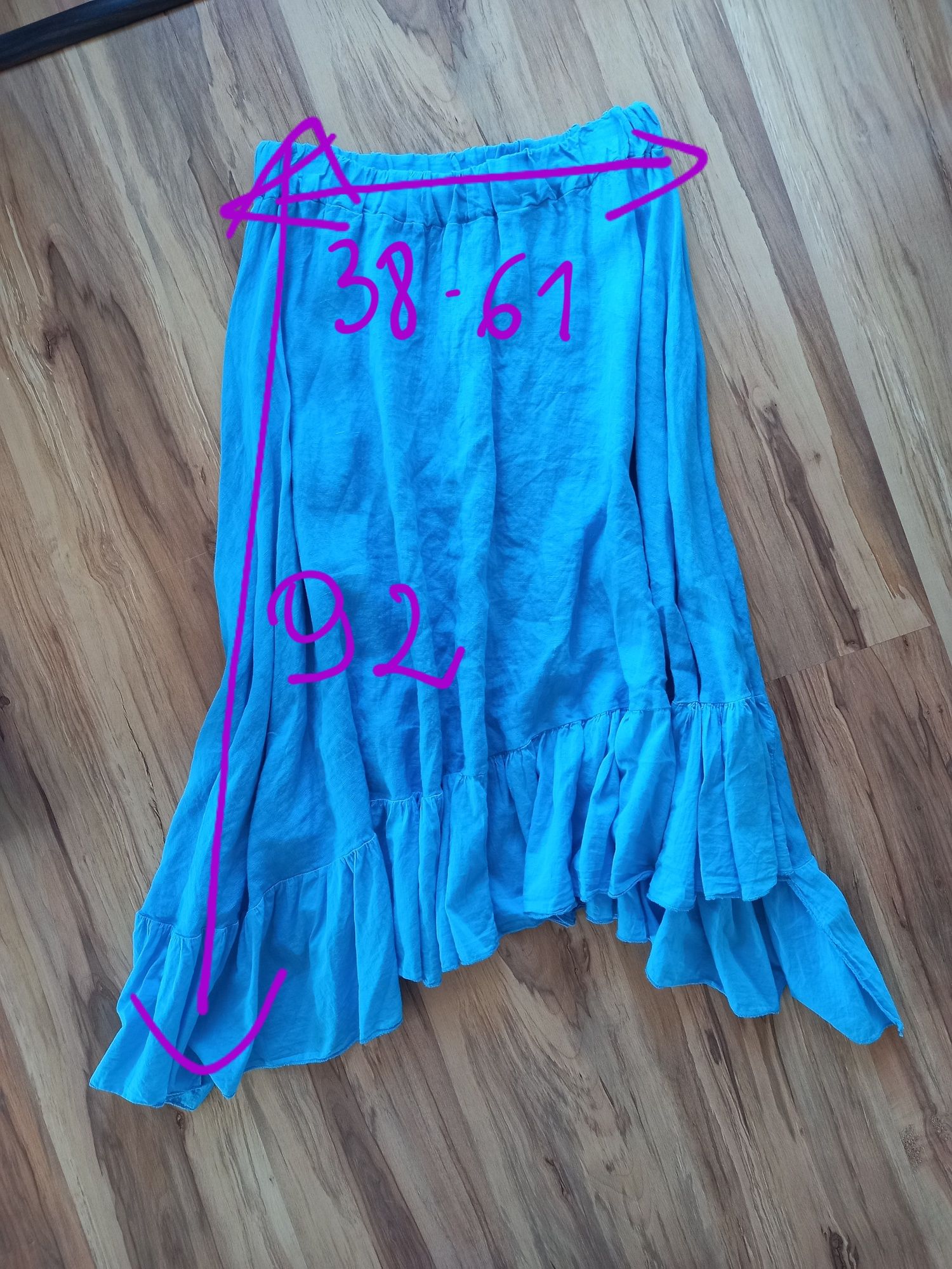 Piękna lniana spódnica, w intensywnym kolorze niebieskim