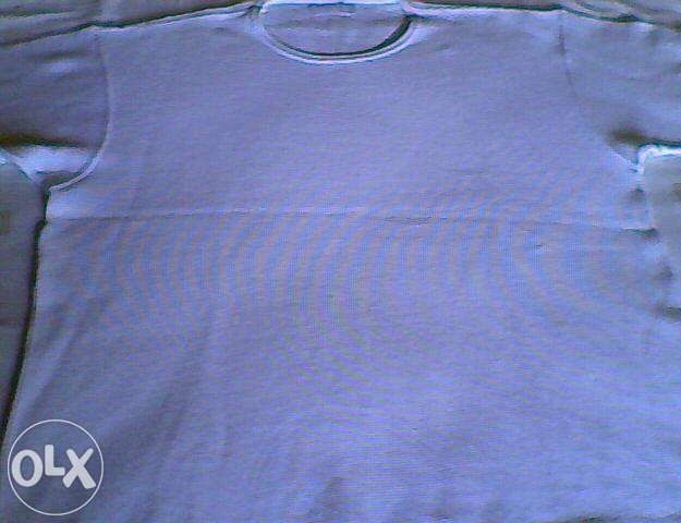 T-Shirt grossa (como nova)