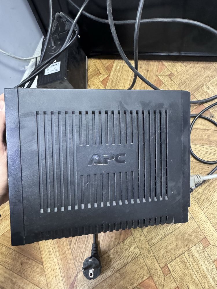Бесперебойник ARC Ups-800 ибп