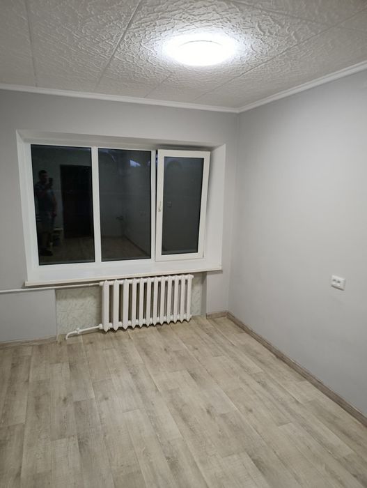 Продається кімната в гуртожитку на Шевченка.