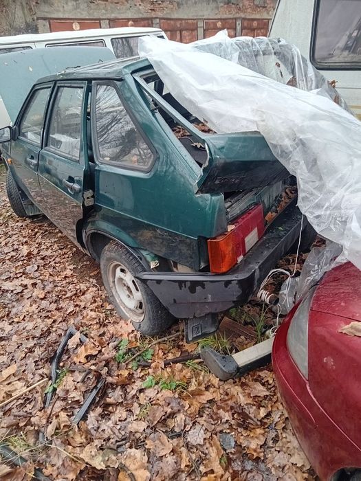 Ціла або по запчастинам