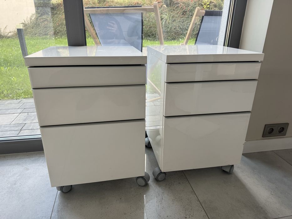 Komoda Besta Burs Ikea na kółkach