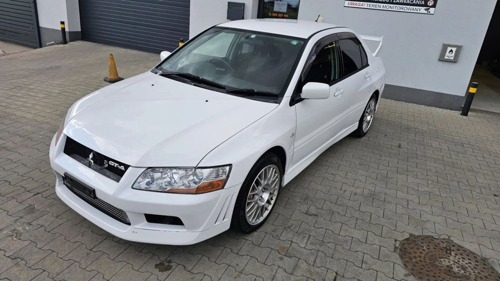 Mitsubishi Lancer Evolution VII GTA Japonia, biały