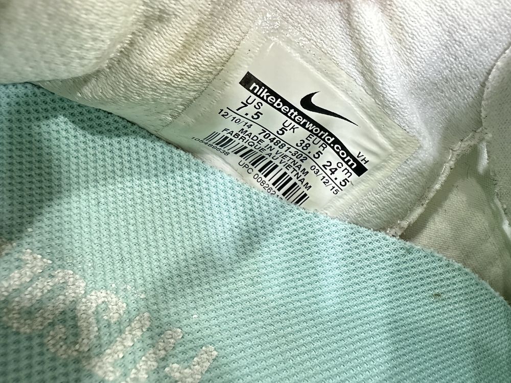 Кроссовки 38,5р Nike FS Lite Run 2