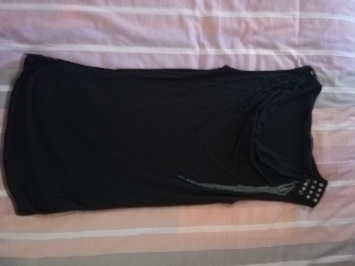Blusa / túnica com correntes no ombro