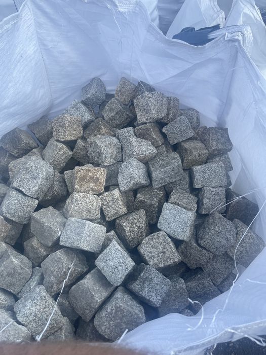 Kostka granitowa