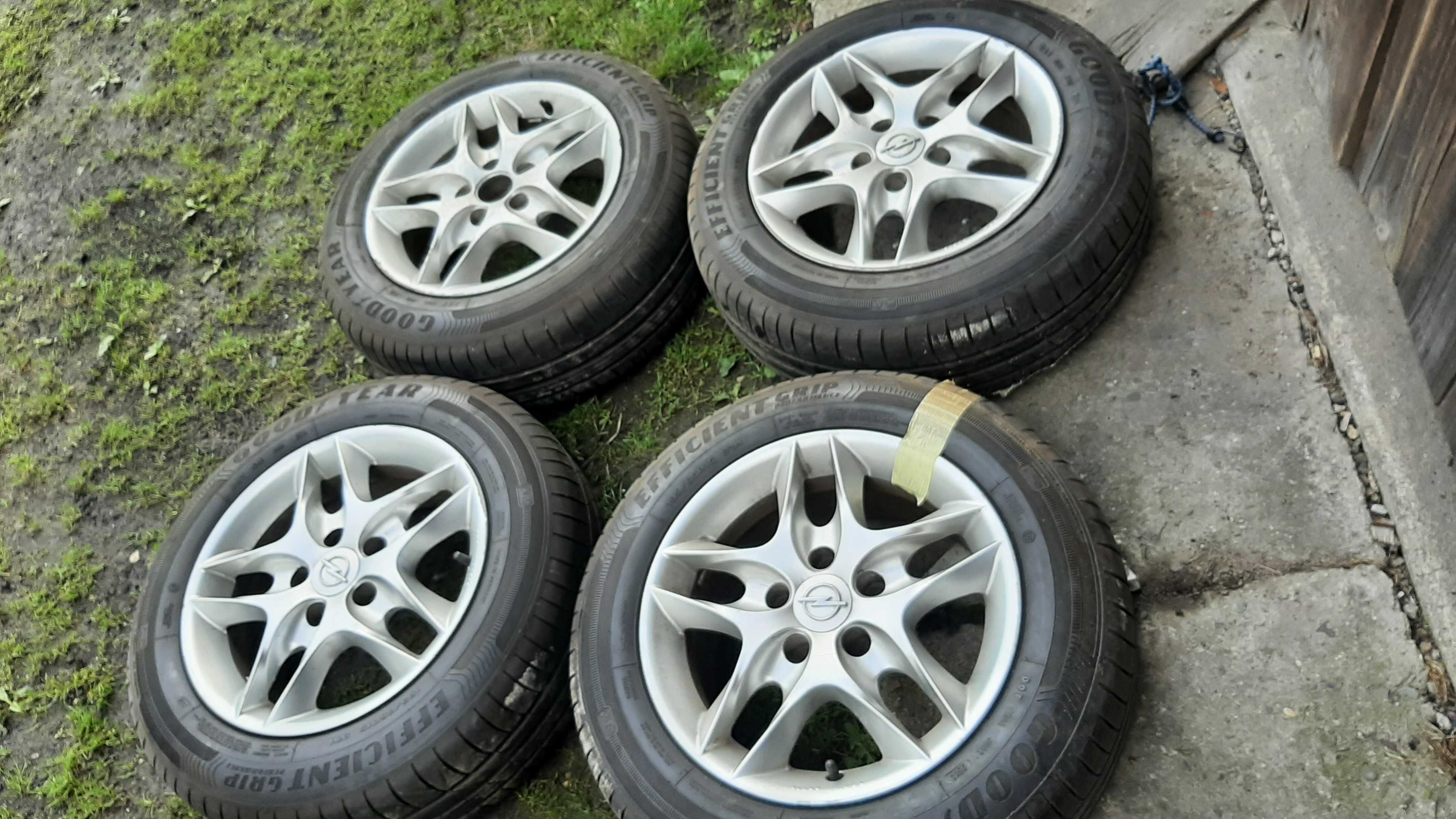 Koła opony felgi alufelgi ET37 Opel GM Vectra C 5x110  Lato 195/65 R15