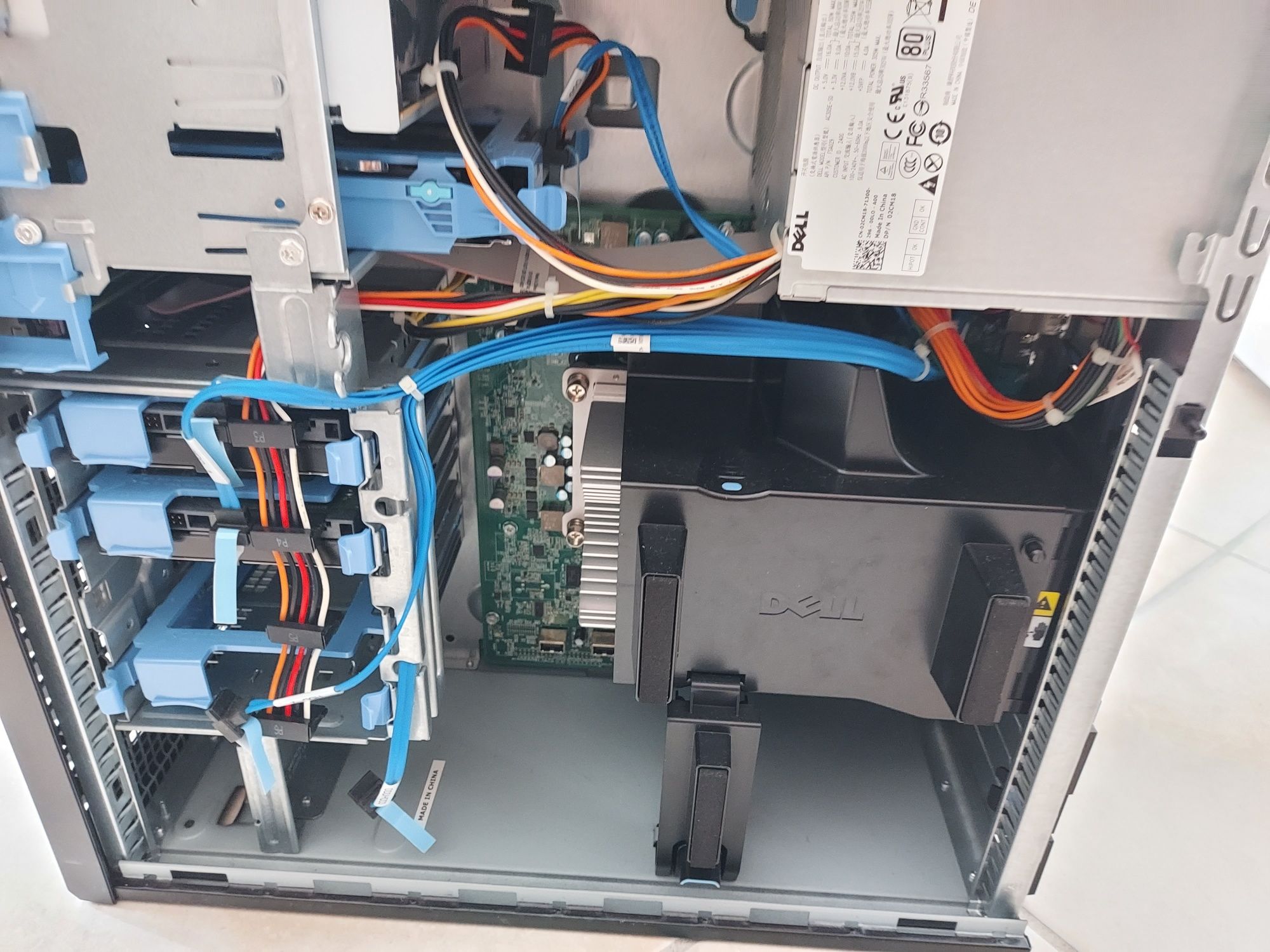 Servidor Dell PowerEdge T110 II em otimo estado