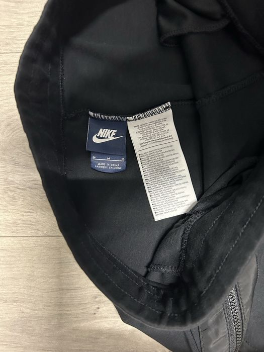 Штани nike з нейлоновими вставками